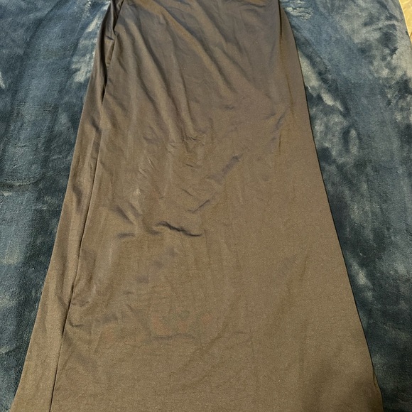 Bershka brand new long skirt with side slit in black. - Picture 2 of 5